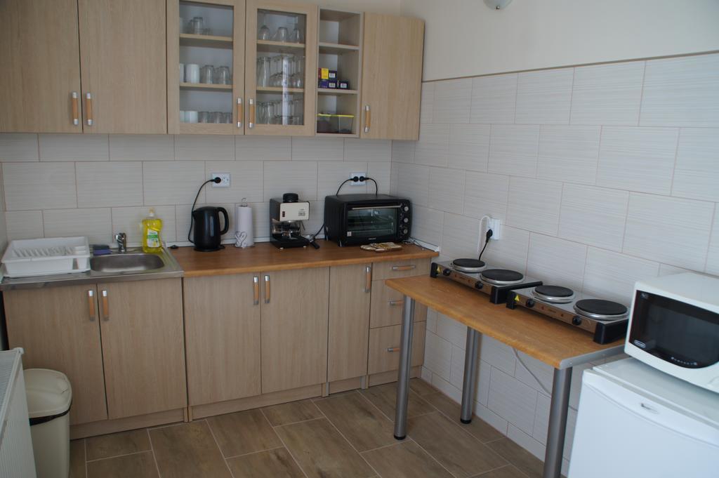 Ferienwohnung Fonix Apartman Gyula Exterior foto